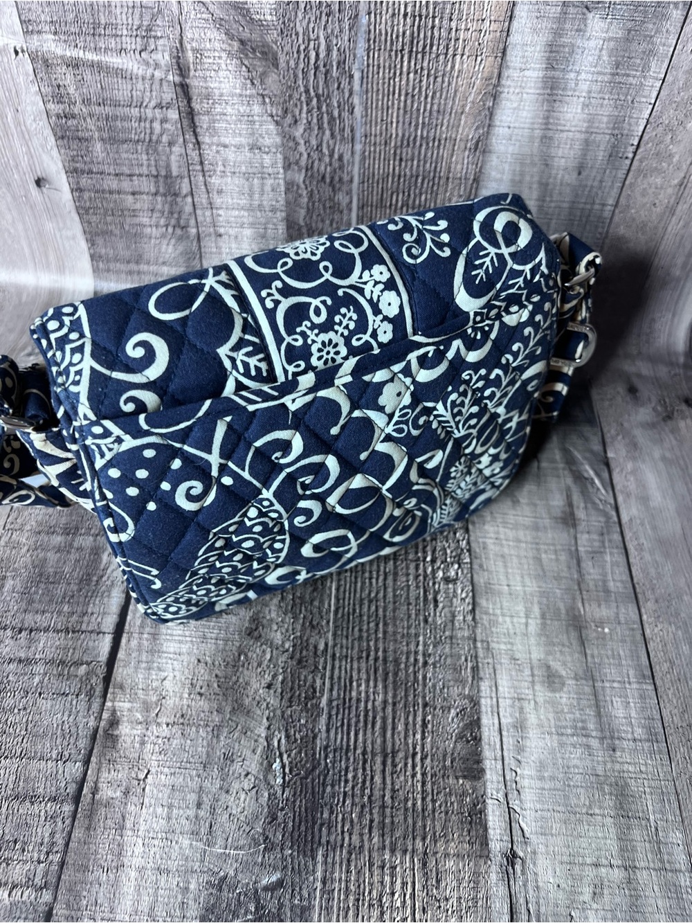 Vera Bradley Navy and Cream Quilted Floral Crossbody - Picture 6 of 12